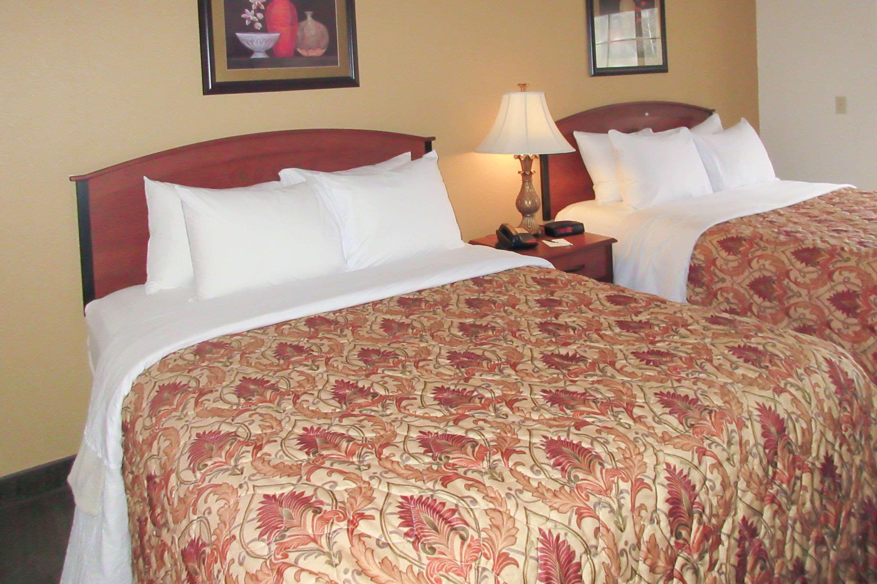 Quality Inn & Suites Prestonsburg Next To Mountain Arts Center Exteriér fotografie