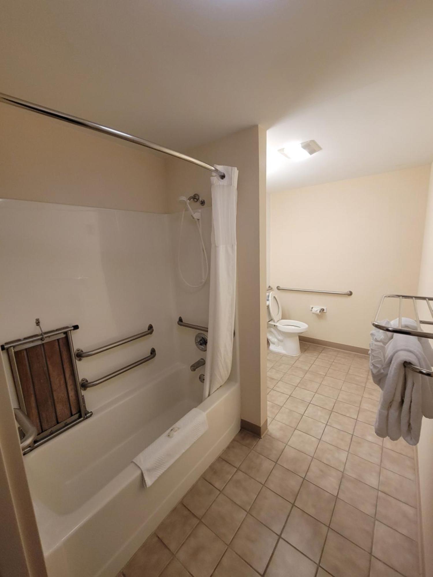 Quality Inn & Suites Prestonsburg Next To Mountain Arts Center Exteriér fotografie
