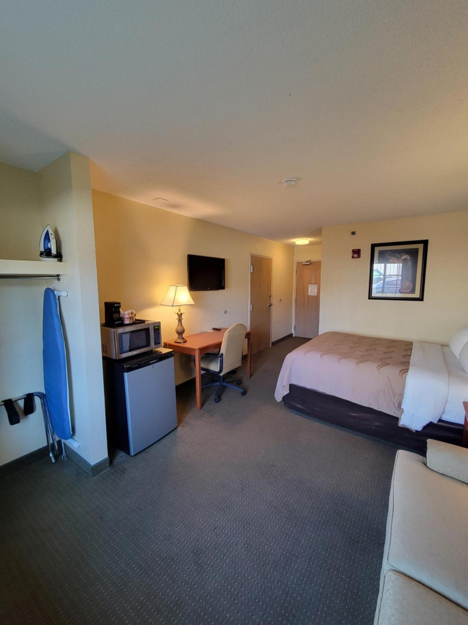 Quality Inn & Suites Prestonsburg Next To Mountain Arts Center Exteriér fotografie