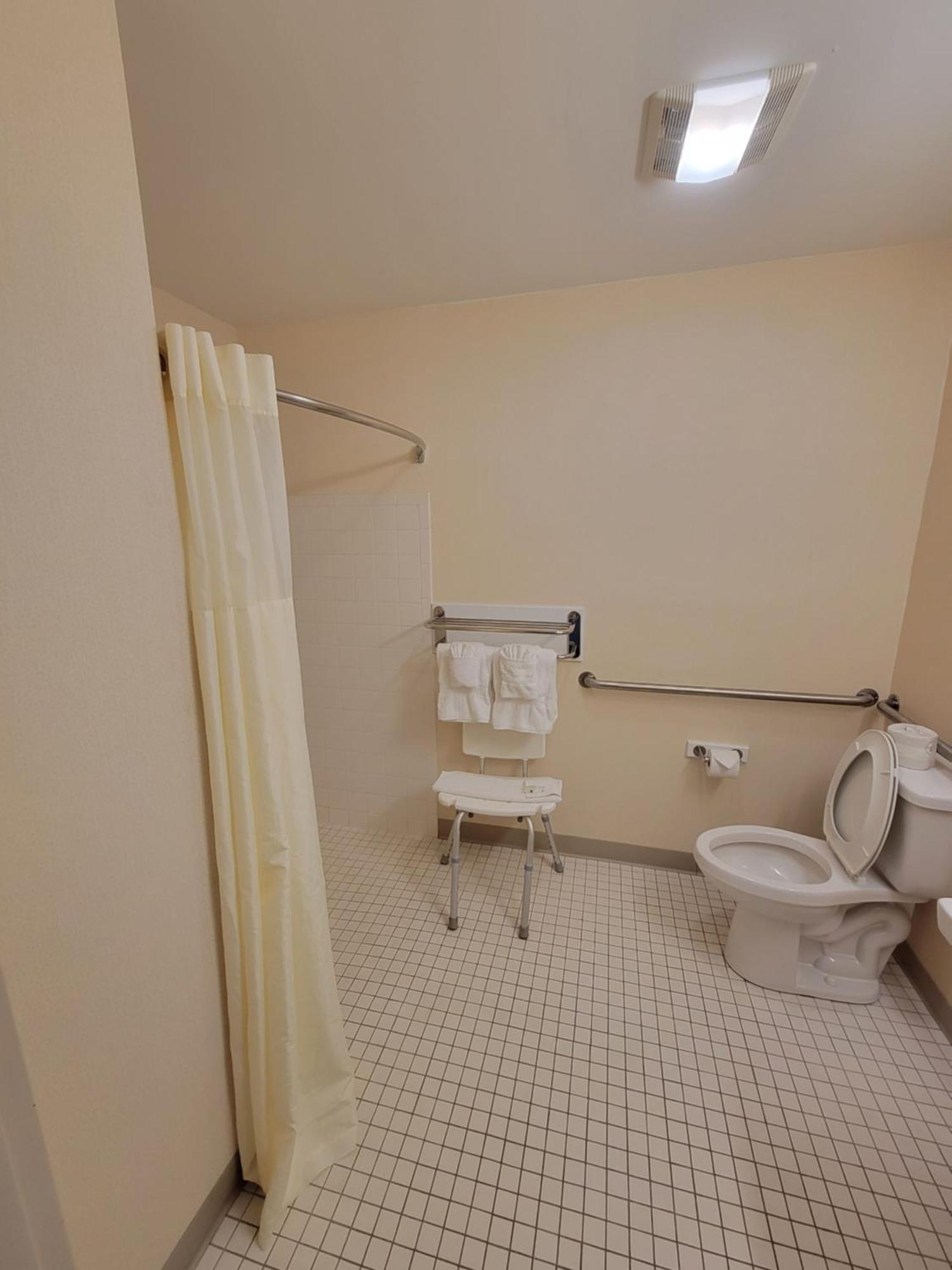 Quality Inn & Suites Prestonsburg Next To Mountain Arts Center Pokoj fotografie