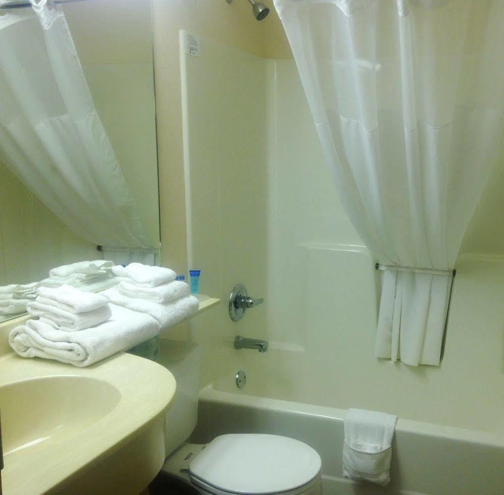 Quality Inn & Suites Prestonsburg Next To Mountain Arts Center Exteriér fotografie