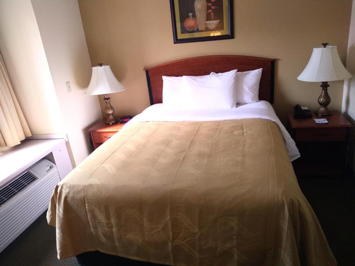 Quality Inn & Suites Prestonsburg Next To Mountain Arts Center Exteriér fotografie